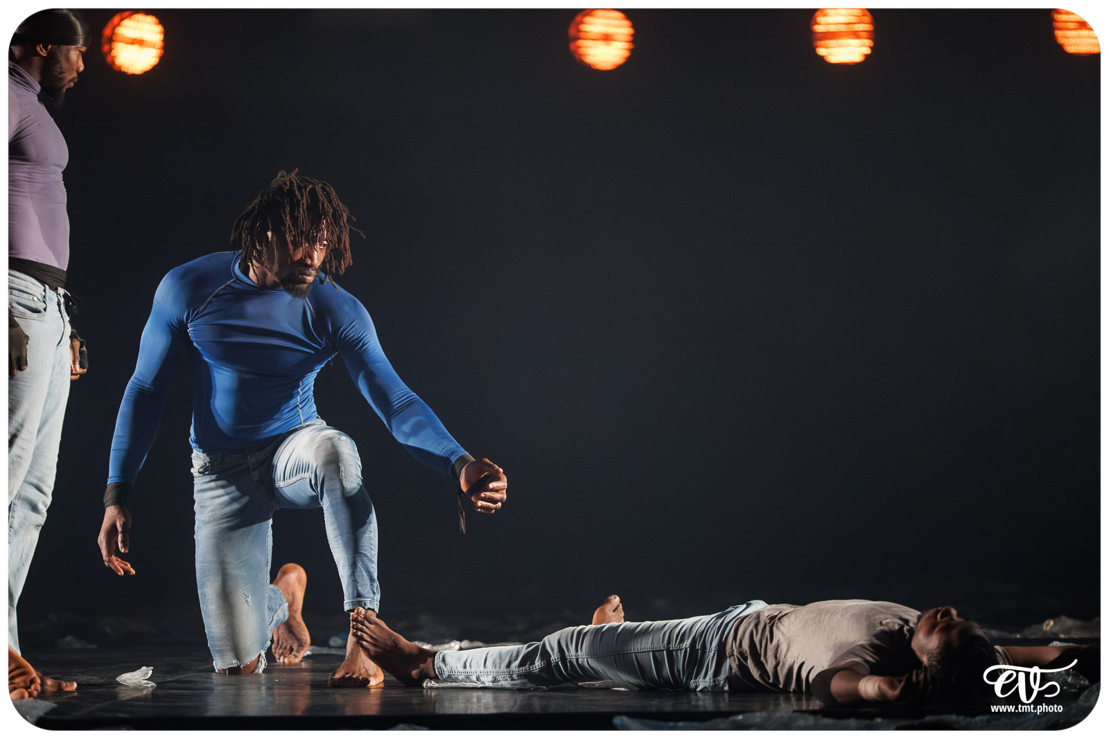 YÉ ! (L'EAU) (CIRCUS BAOBAB)